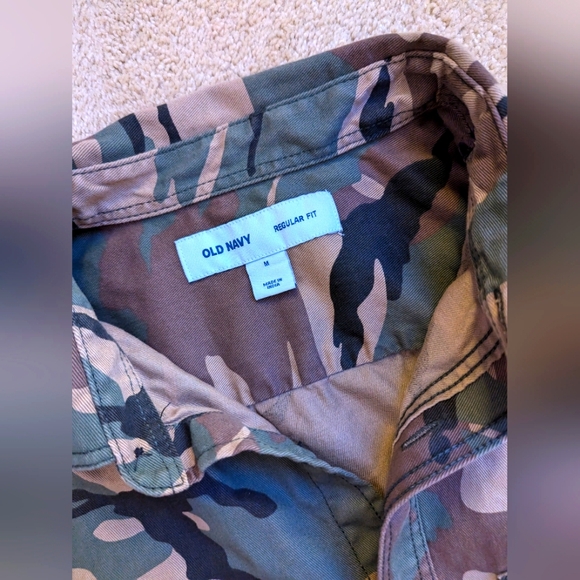 Old Navy Size M Camouflage Flannel Men's - Picture 3 of 3